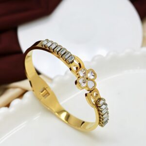 Elegant Gold-Plated Floral CZ Bracelet