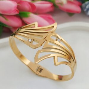 An Elegant Designer Cut Bracelet with Crystal Accents