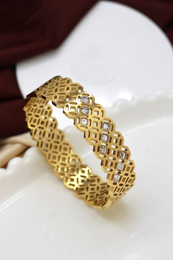 Geometric Cut CZ Stone Bracelet - Image 4