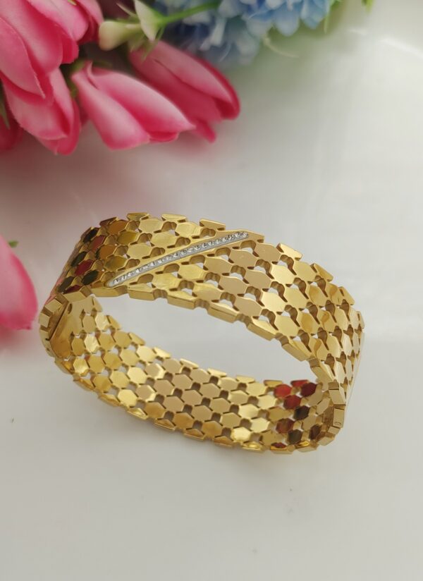 Honeycomb Diamond Cut Bracelet - Image 2
