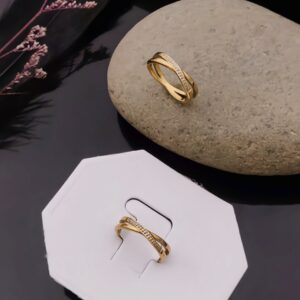 Criss-Cross Design Ring with Sparkling Stone Detailing