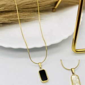 Reversible Pendant Necklace – Black Onyx & Mother of Pearl