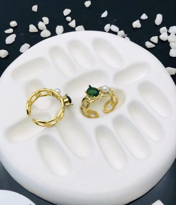 Green Gem & Pearl Chain Adjustable Rings – Contemporary Elegance