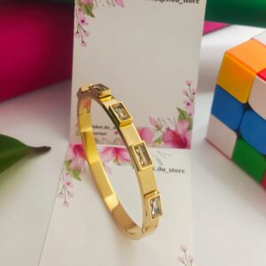 Geometric Baguette-Cut Bracelet – Sleek Modern Aesthetic