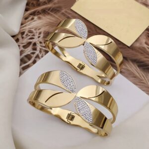 Elegant Leaf Design Statement Bangle