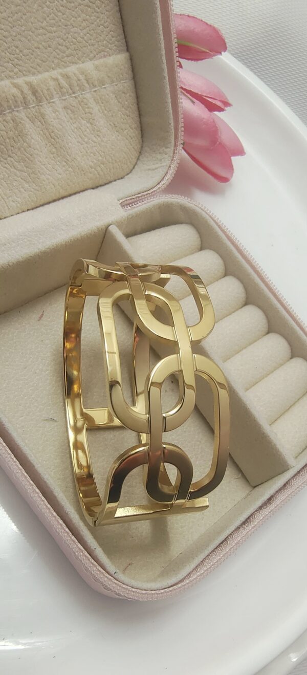 Geometric Cutwork Bangle Design - Image 2