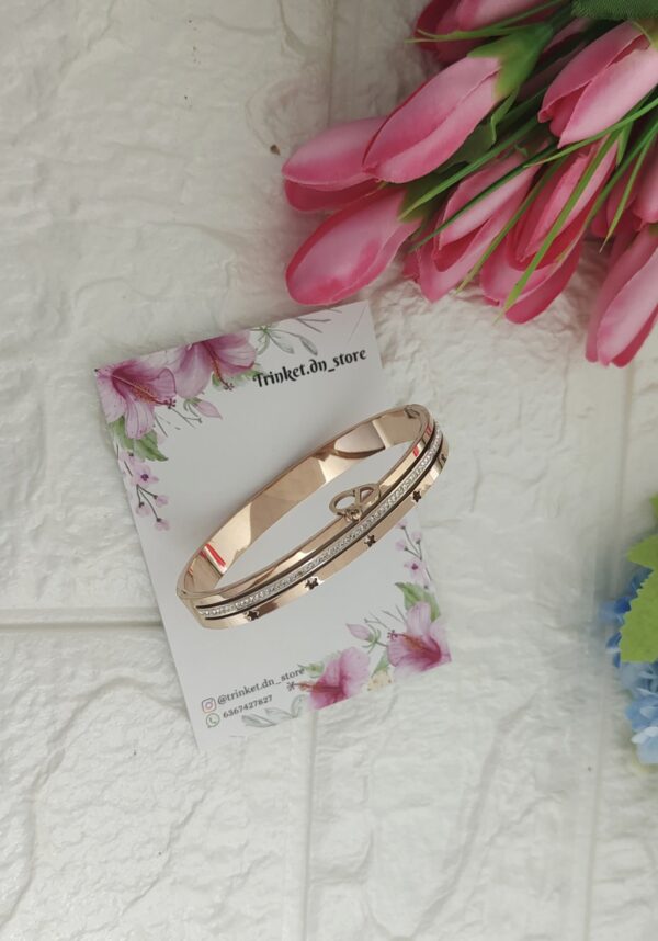 Rose Gold Crystal Charm Bangle ✨🌸 With Dangling Heart 💖