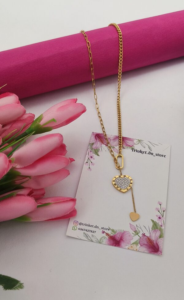 Heart Crystal Pendant Necklace – Elegant & Romantic Charm