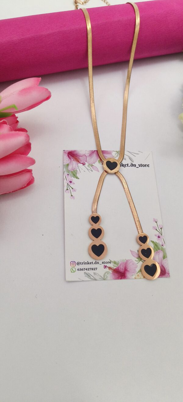 Hearts in Harmony – Black Enamel Drop Necklace 🖤✨