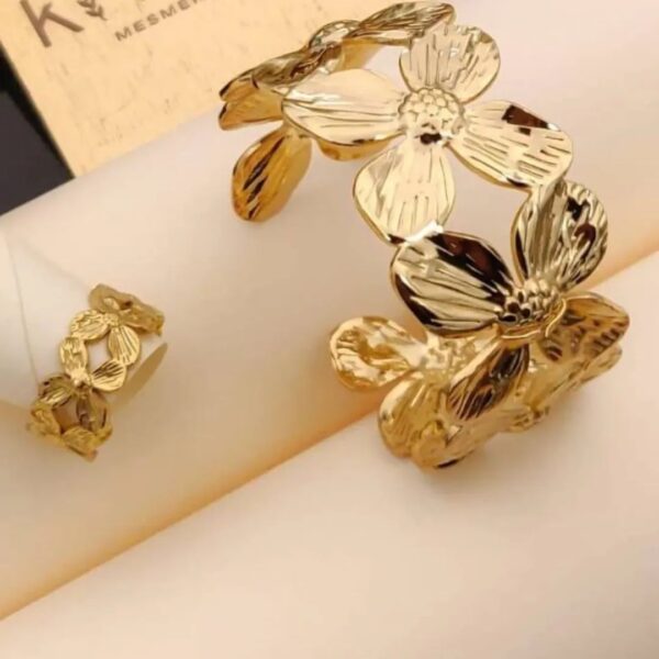 Floral Bloom Anti-Tarnish Bracelet & Ring Set