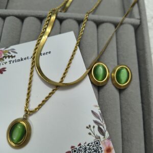✨ Emerald Glow Anti-Tarnish Necklace & Earrings Combo 💚